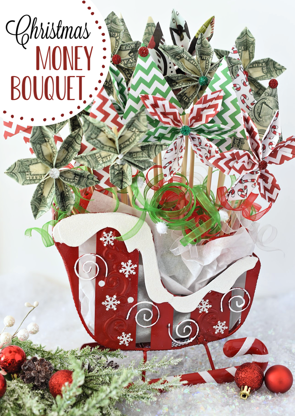Christmas Money Bouquet makes the perfect Christmas gift! Such a fun and simple project, it makes giving money fun. #gifts #fungiftideas #funwaytogivemoney