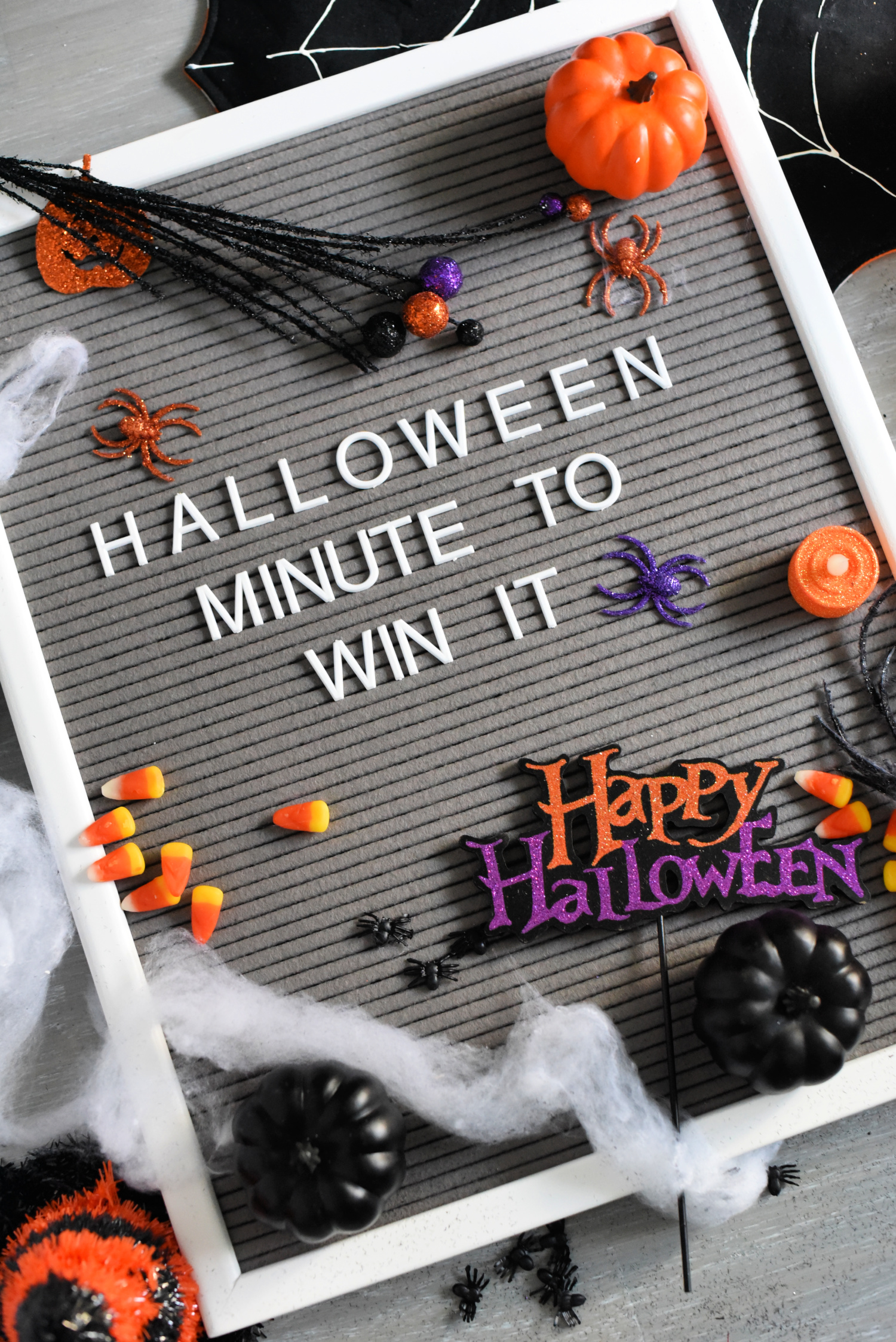 Fun Halloween Minute to Win It Games-These fun and easy games are perfect to play at a class Halloween party, one for kids or even a party for adults! #halloween #halloweenparty #halloweengames #gameideas