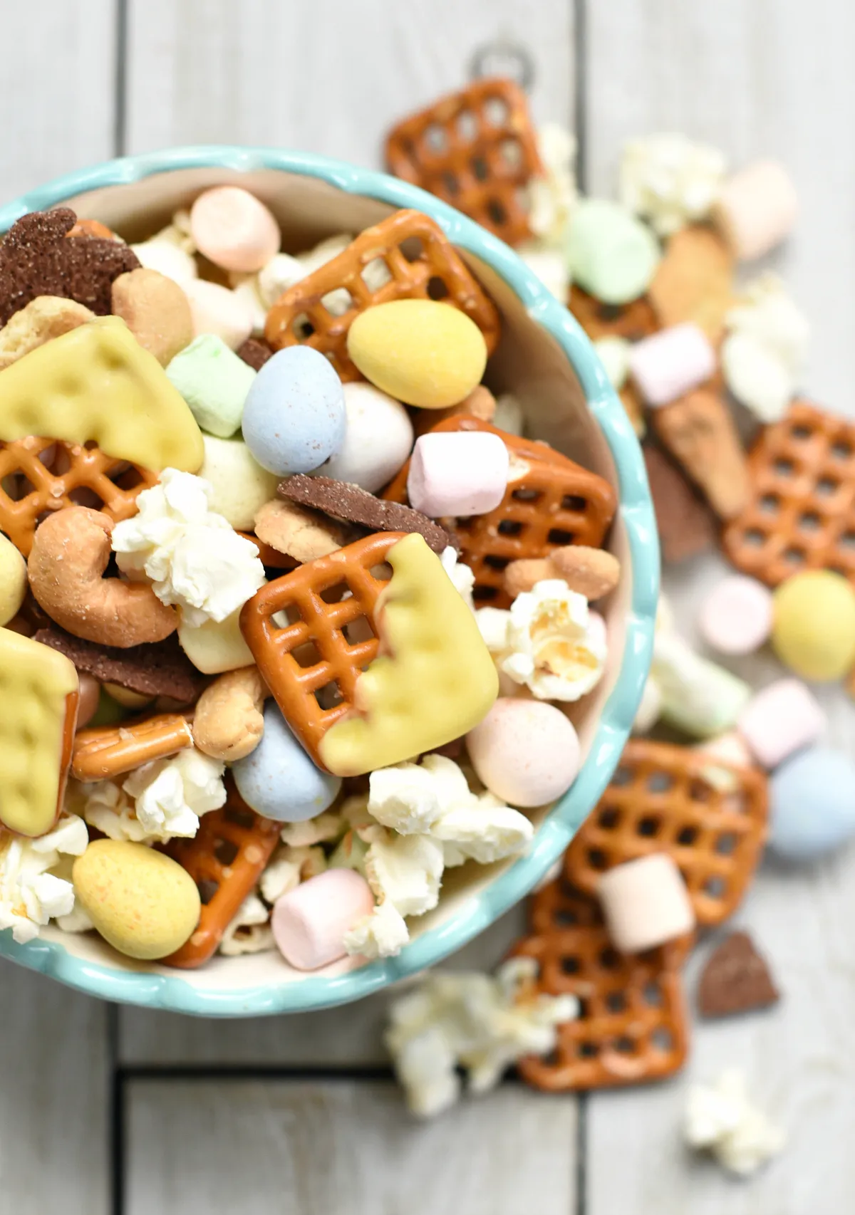 Simple Easter Snack Mix
